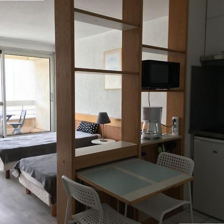 Studio Front De Mer Avec Piscine Et Balcon A Biarritz - Fr-1-3-412 Kültér fotó