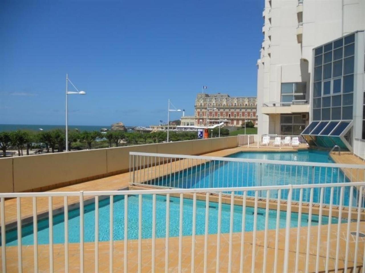 Studio Front De Mer Avec Piscine Et Balcon A Biarritz - Fr-1-3-412 Kültér fotó